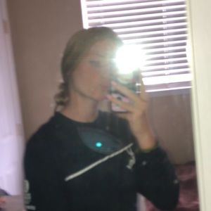 Meet your Posher, Hailee